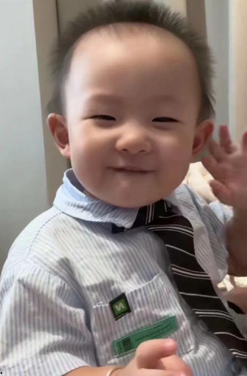 黄一鸣爆料孩子父亲视频,孩子父亲神秘视频引发热议